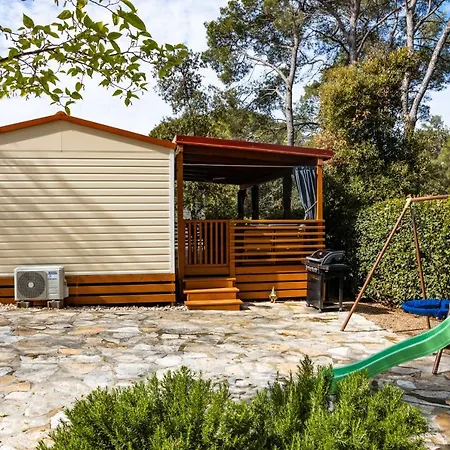 Mobile Homes 'jakov', Camp Soline